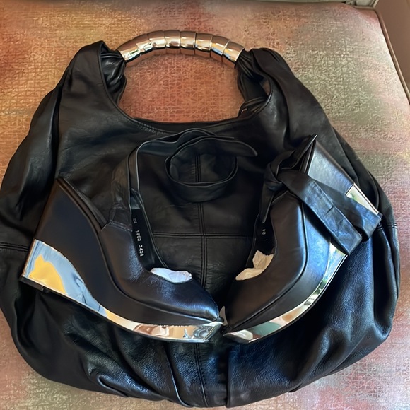 Zara Leather bag and Black/leather wedge - Picture 2 of 6